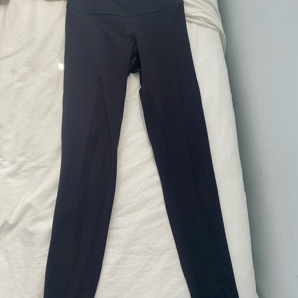 Lululemon Align High Rise Pant 25” Black - Picture 2 of 3